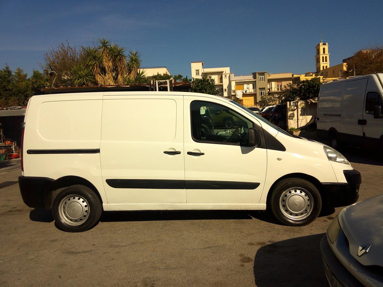 Citroen Jumpy 2.0 HDi/160 FULL 2012