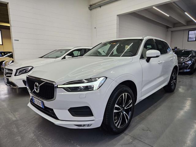 Volvo XC60 XC60 II 2018 2.0 b4 Momentum Pro awd auto