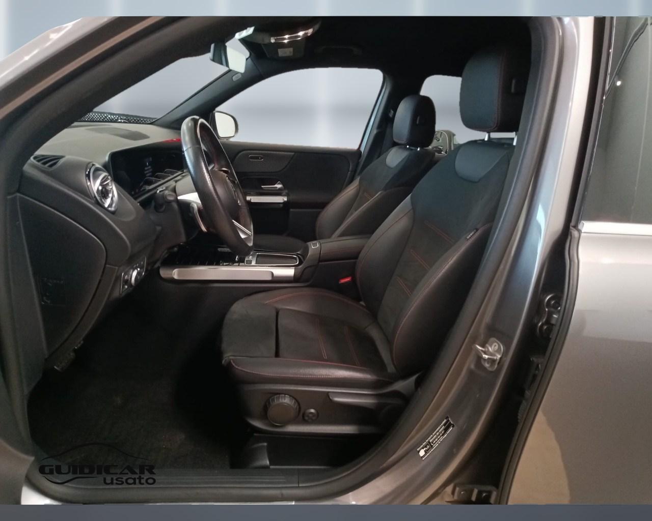 Mercedes-Benz GLB - X247 2023 - GLB 200 d AMG Line Premium auto