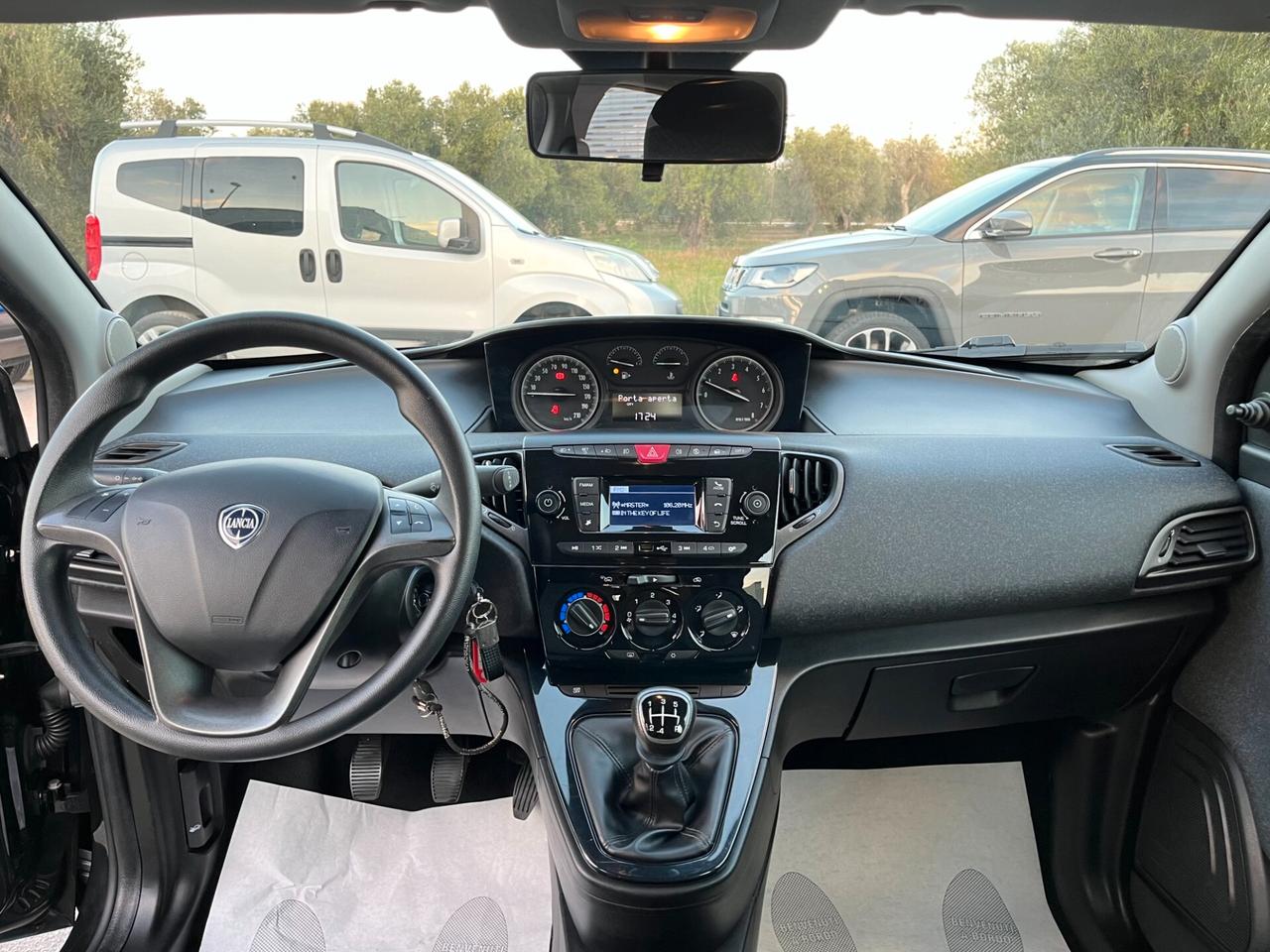 Lancia Ypsilon 1.2 69 CV 5 porte S&S Elefantino Blu