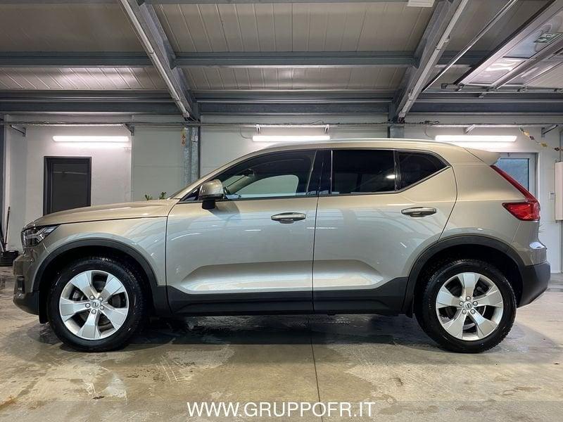 Volvo XC40 B4 AWD Geartronic Momentum Pro