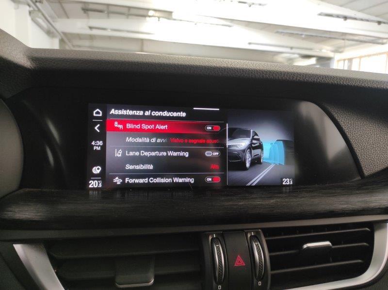 ALFA ROMEO Stelvio - Stelvio 2.2 Turbodiesel 160 CV AT8 RWD Super Business