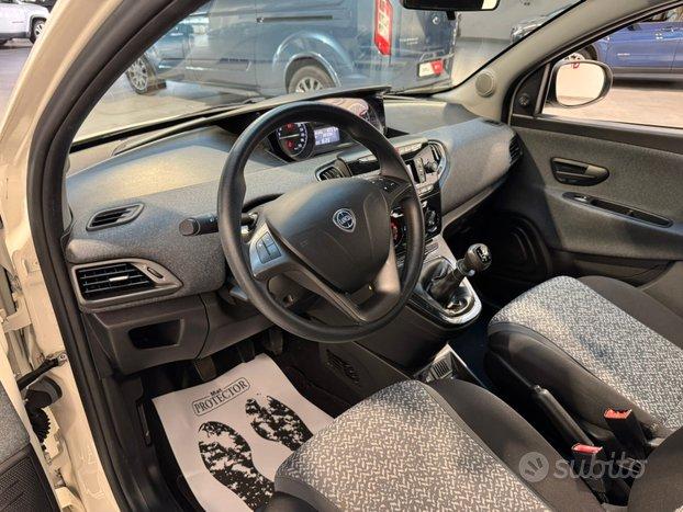 Lancia Ypsilon 1.2 69 CV 5 porte S&S Elefantino Bl