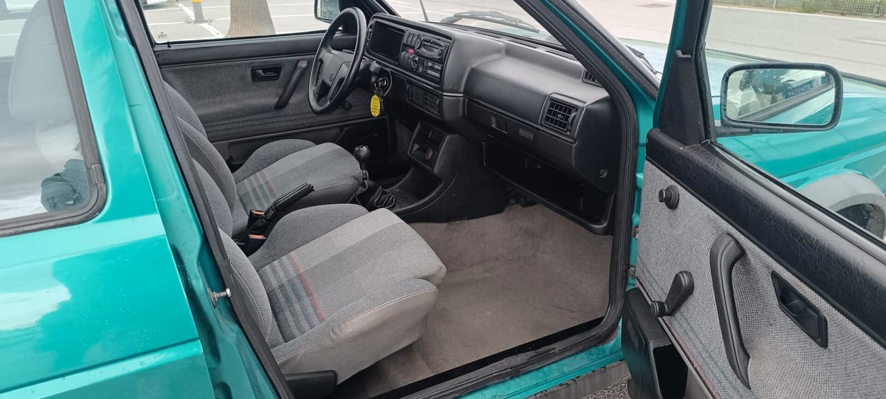 Volkswagen Golf Country
