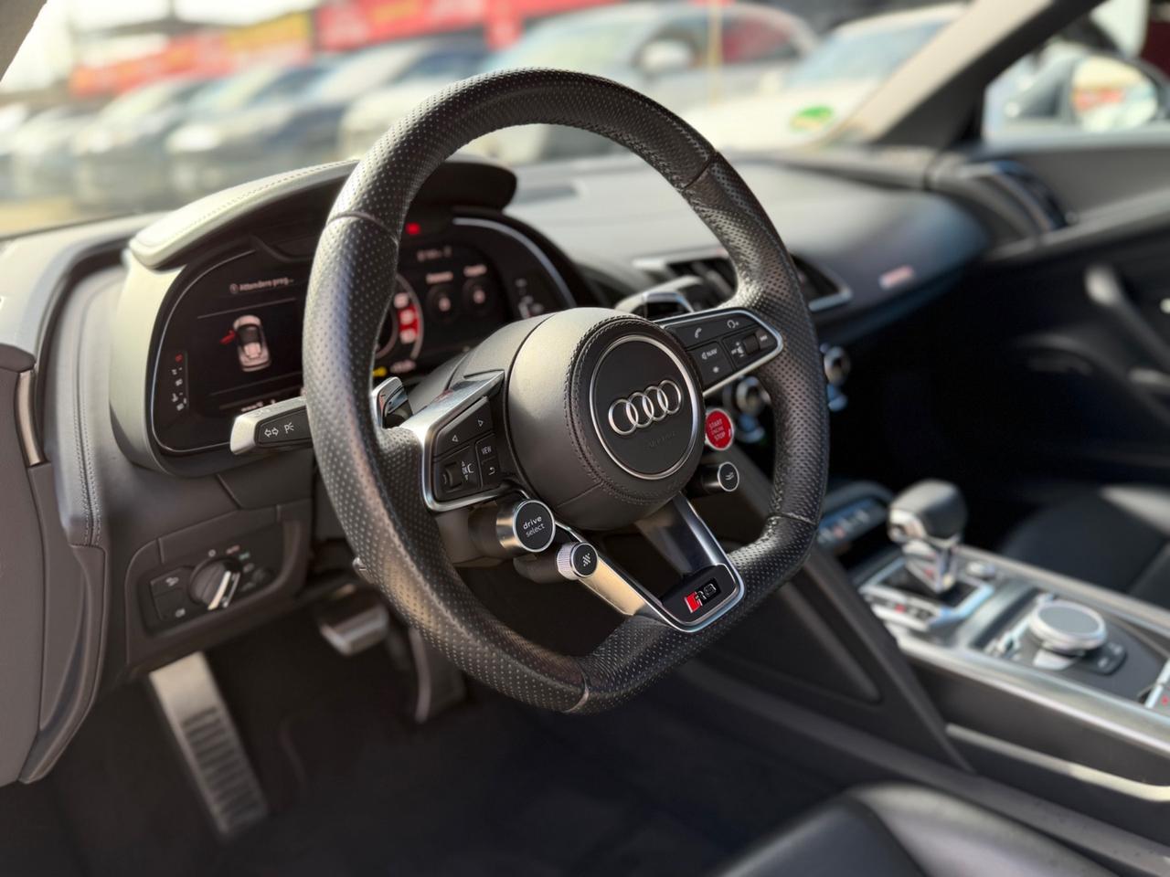 Audi R8 Spyder V10 quattro S tronic performance