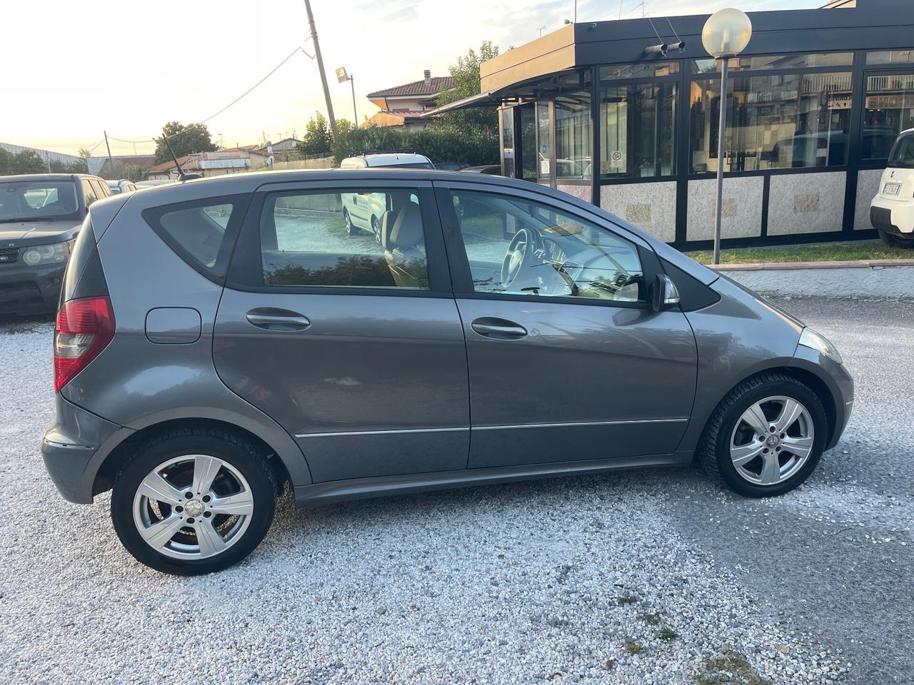 MERCEDES BENZ A 180 - AUTOMATICA - AVANTGARDE