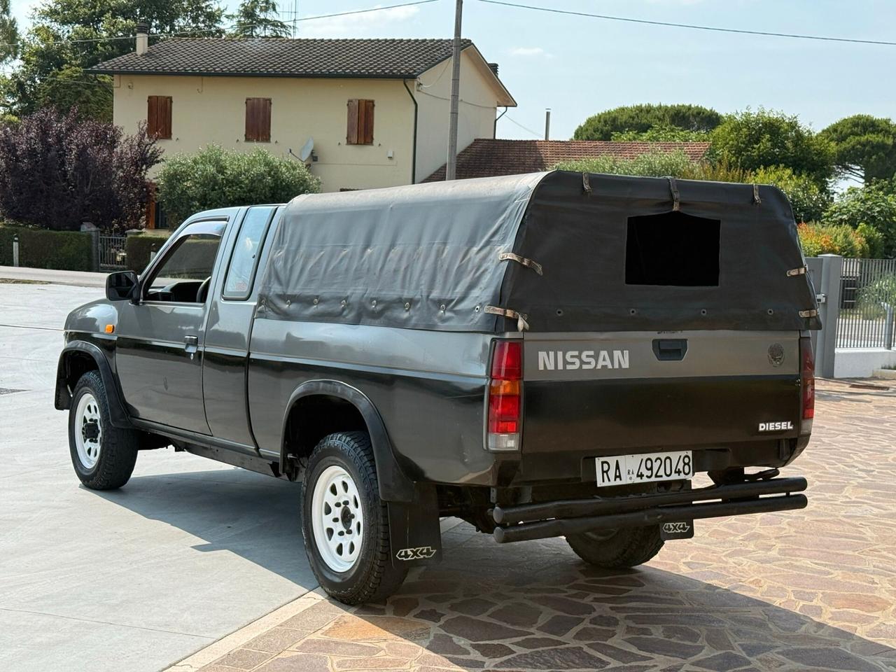 Nissan King Cab 2.5 D 4WD - UNICO PROPRIETARIO -