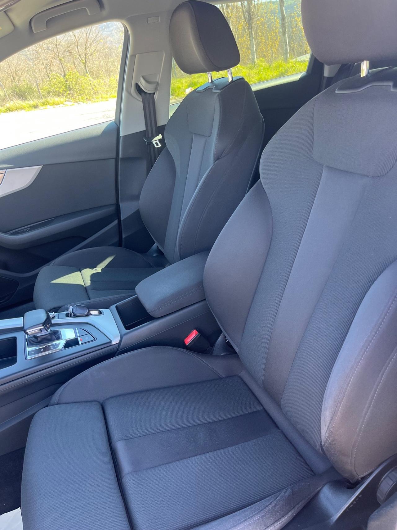 Audi A4 Avant 40 TDI S tronic line edition