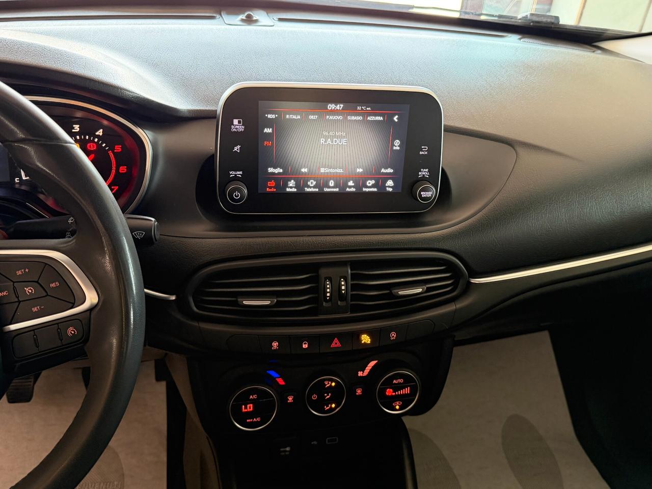 Fiat Tipo 1.6 M.JET 120 cv. 5 porte LOUNGE