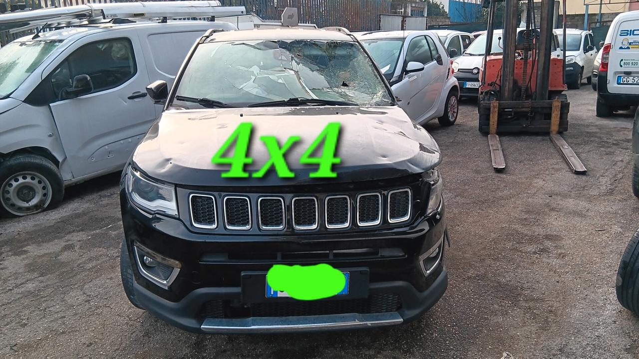 Jeep Compass 4x4 incidentata sinistrata mondialcars 020