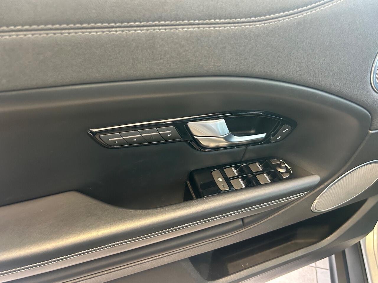 Land Rover Evoque 2.0D4 HSE 150 CV DYNAMIC