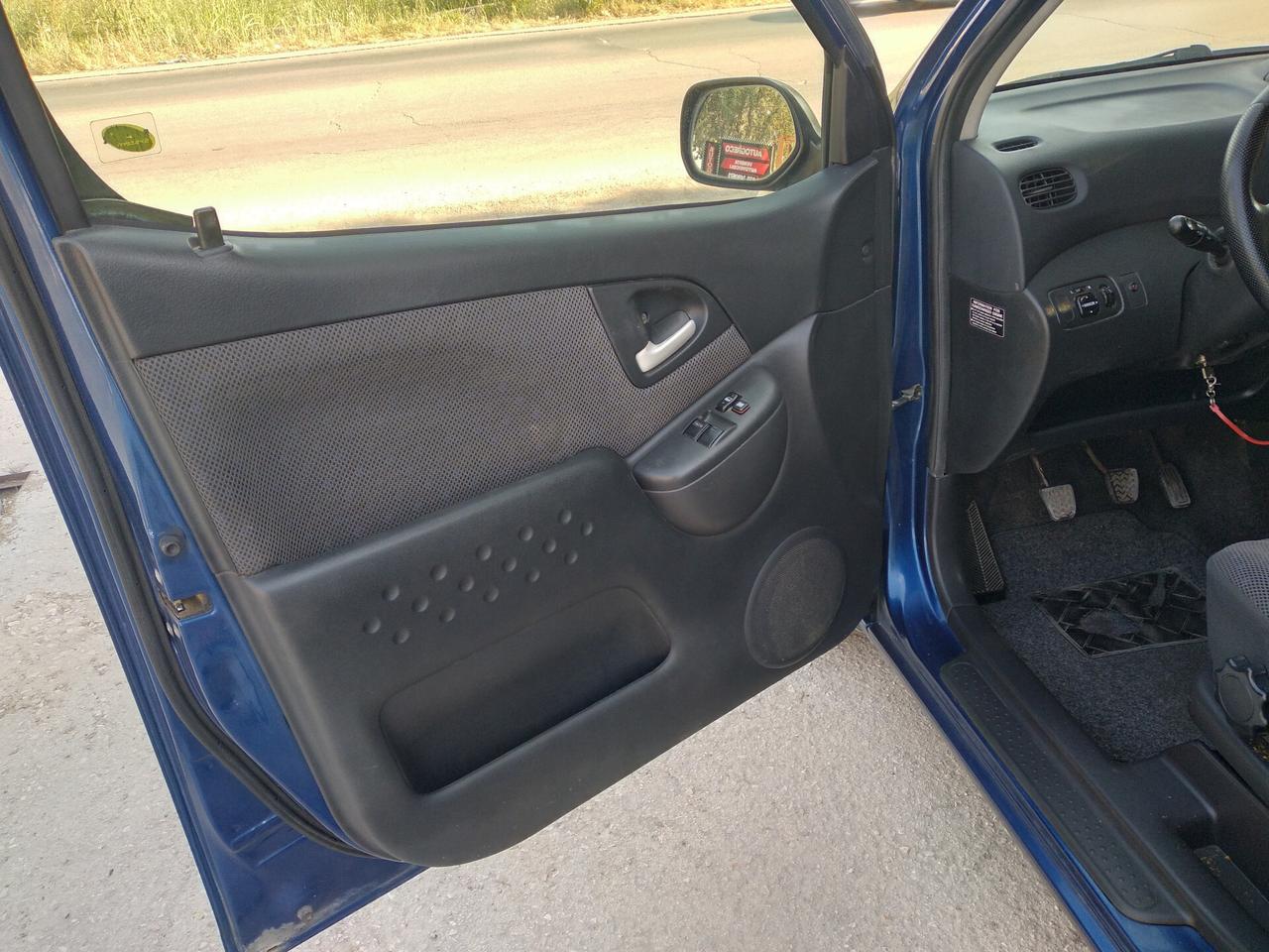 Toyota Yaris Verso 1.4 Tdi D-4D cat Sol '03