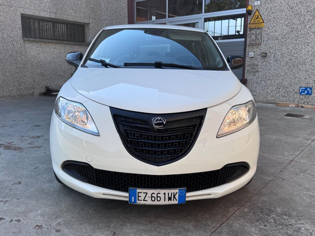 Lancia Ypsilon 1.2 69 CV 5 porte GPL Ecochic Gold