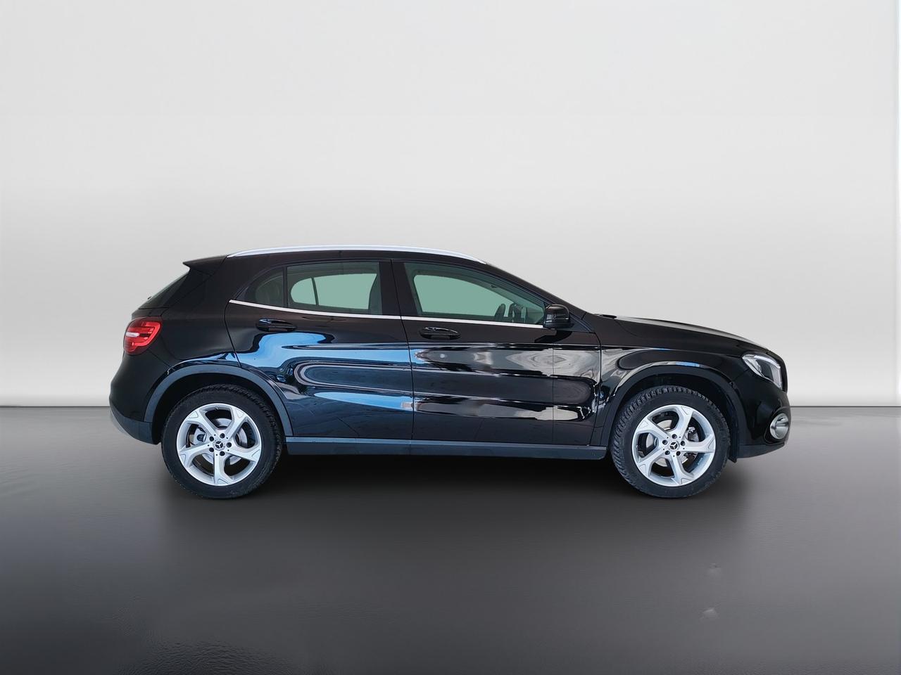Mercedes-Benz GLA-X156 2017 - GLA 200 d Sport