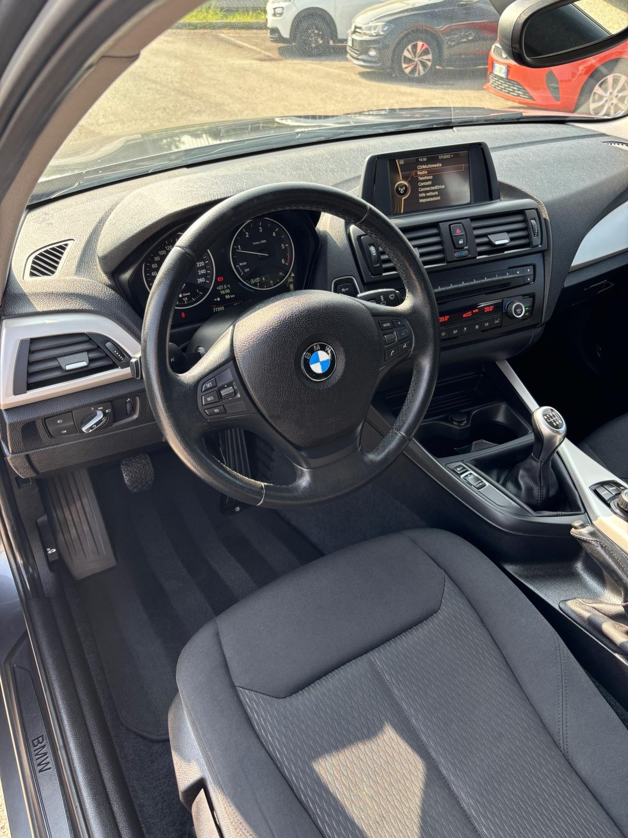 Bmw 114 114d 5p. Unique - 2013