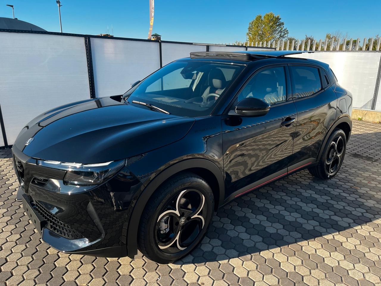 Alfa Romeo Junior Hybrid 145cv EDCT6 SPECIALE