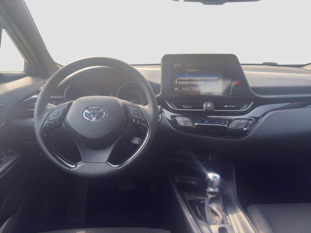 TOYOTA C-HR C-HR 1.8 Hybrid E-CVT Business