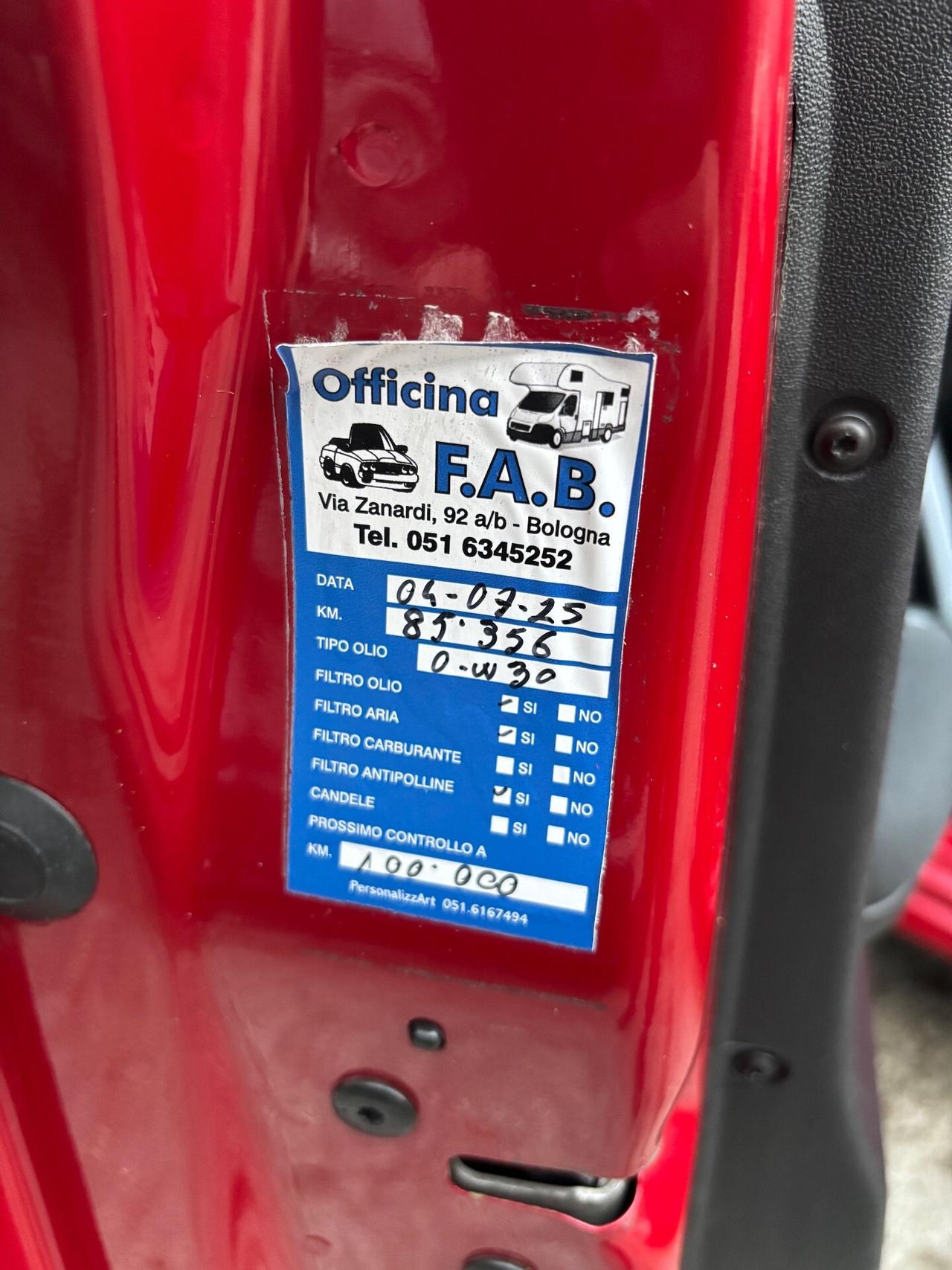 Peugeot 208 1.4 HDi 68 CV 5 porte Active ok Neopatentati