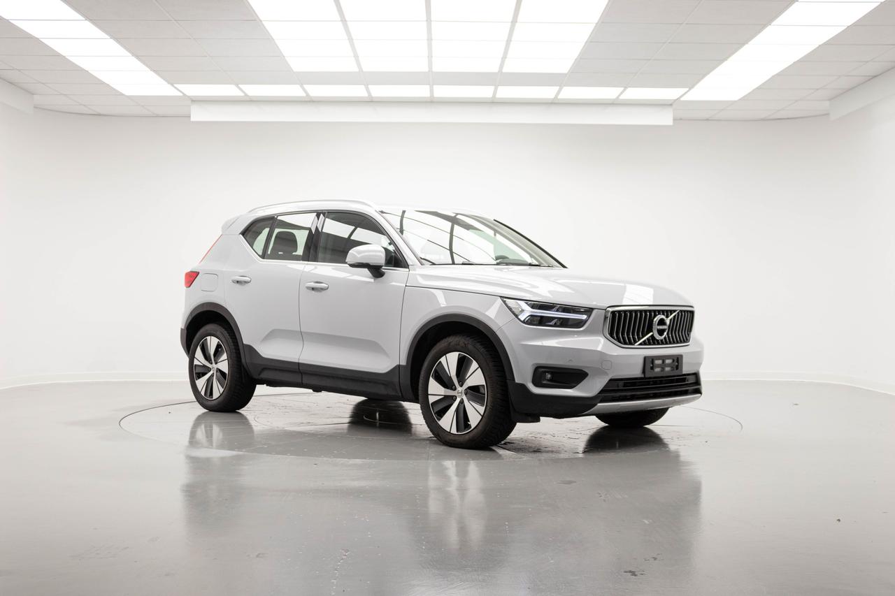 VOLVO XC40 T5 RECHARGE PLUG-IN HYBRID