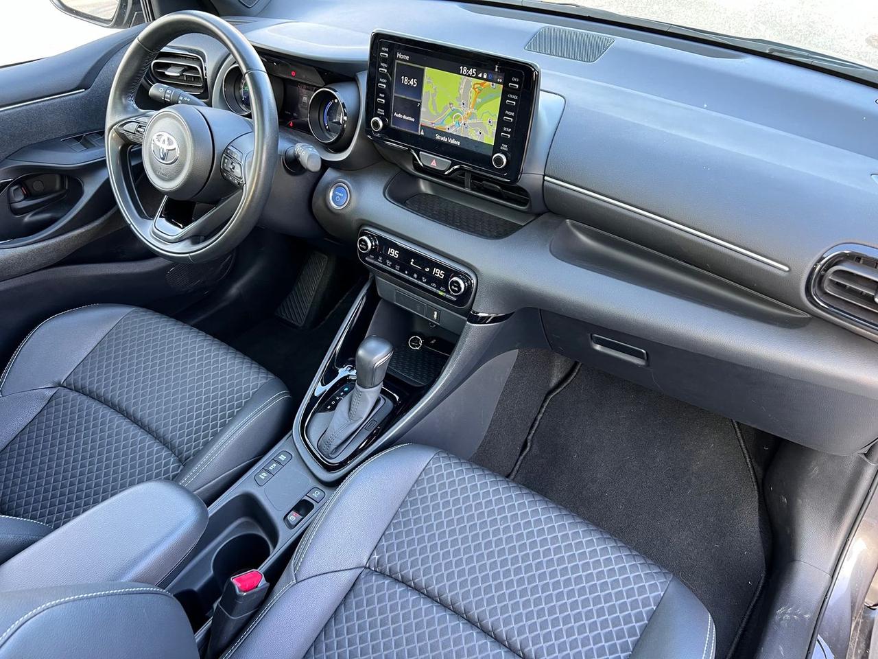 Toyota Yaris Lounge 1.5 HEV