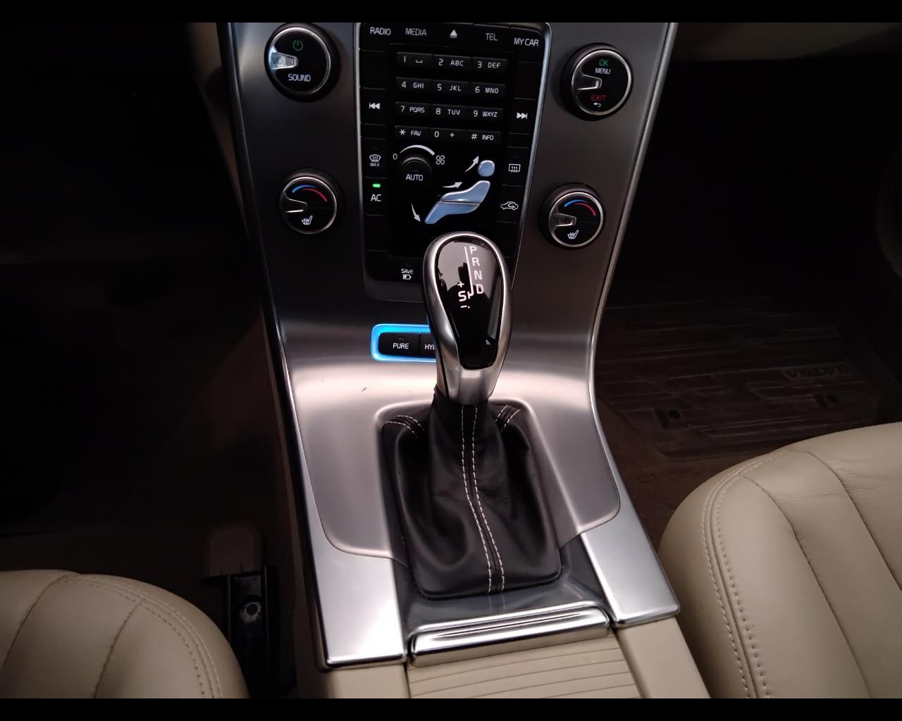VOLVO V60 I 2014 - V60 2.4 d6 phev awd geatronic