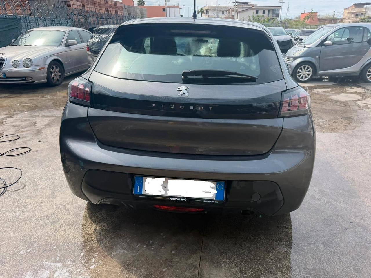 Peugeot 208 sinistrato - 2021