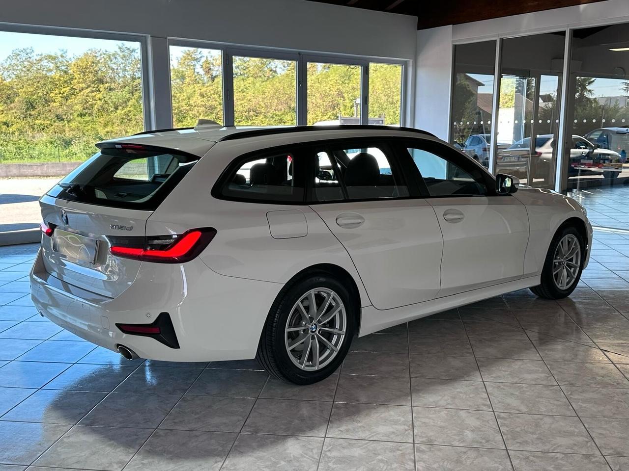Bmw 318d 48V Touring Serie 3 G21 2022 Touring Business Advantage Auto *UniProprietario*2022