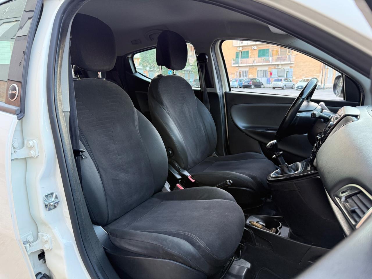 Lancia Ypsilon 1.2 GPL Ecochic Platinum Full Immacolata