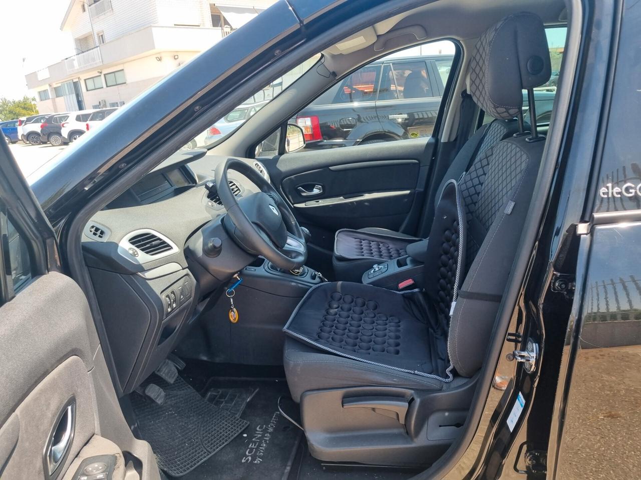 Renault Scenic 1.9 dCi 130CV EleGO 7 POSTI