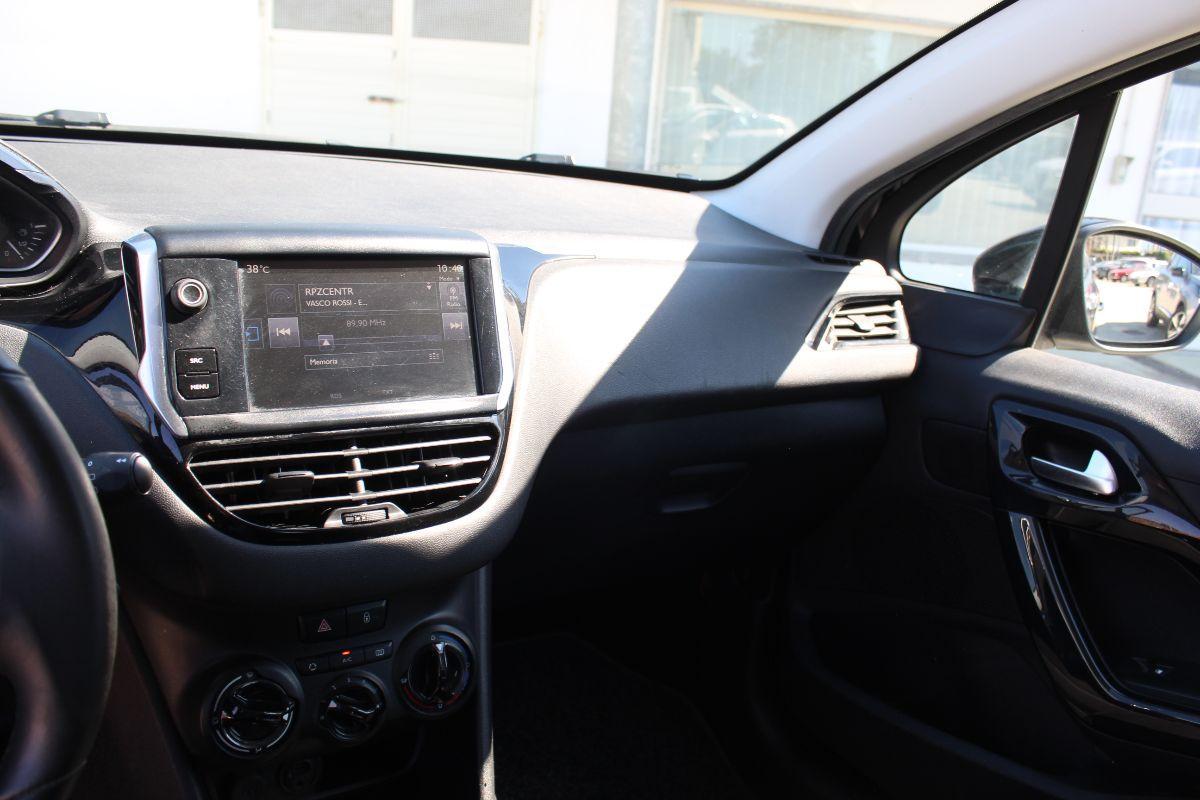 PEUGEOT - 208 - PureTech 82 3p. GPL Access