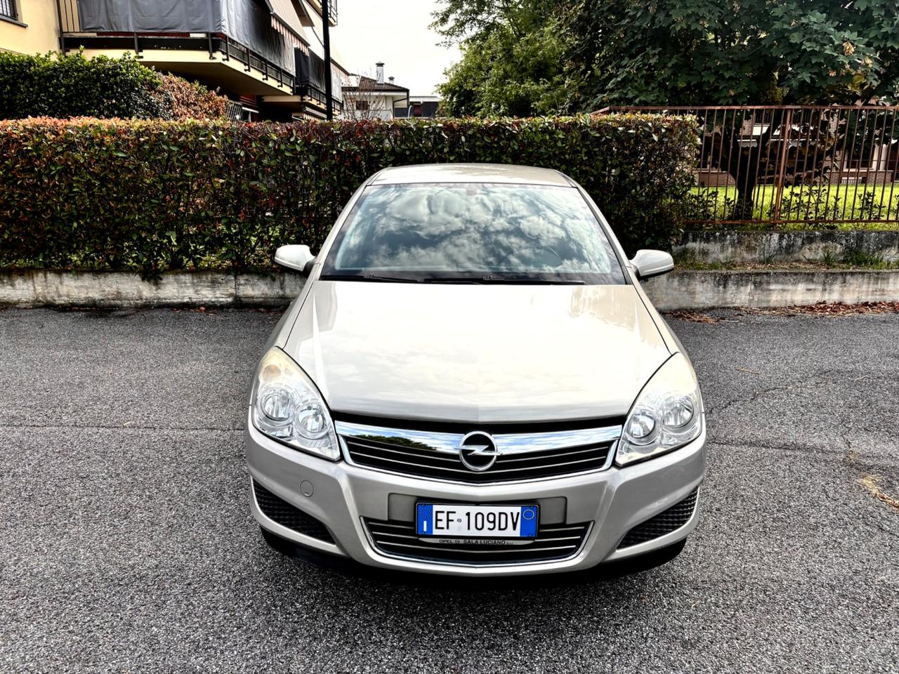Opel Astra 1.6 115CV 5 porte