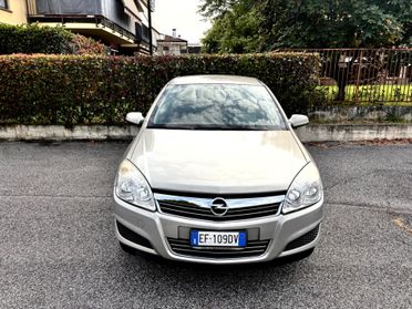 Opel Astra 1.6 115CV 5 porte