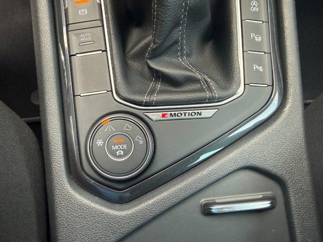 VOLKSWAGEN Tiguan 2.0 TDI 150 CV SCR DSG R-Line 4 MOTION