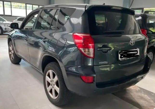 Toyota RAV 4 RAV4 2.2 D-4D 136 CV Sol