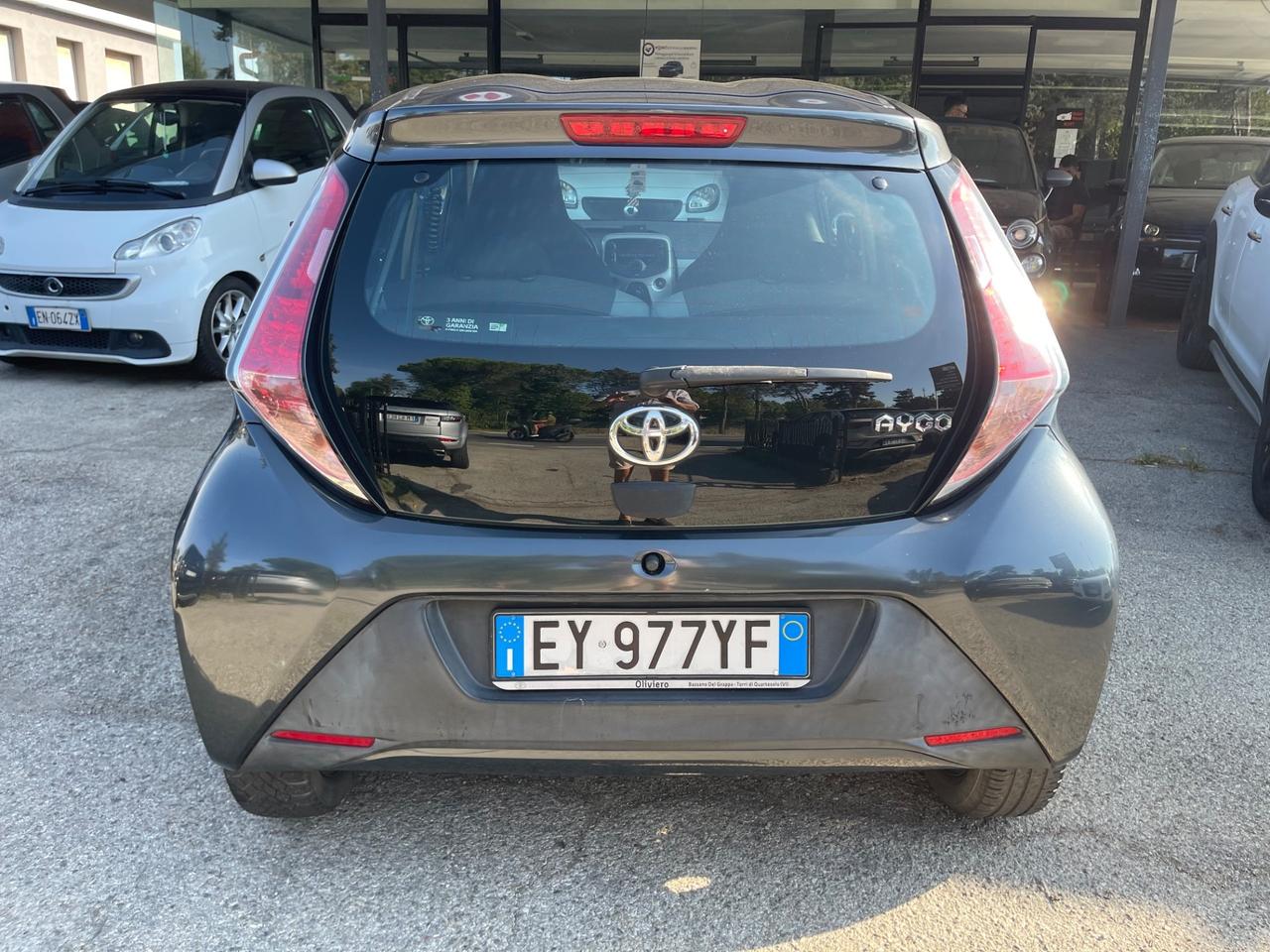 Toyota Aygo 1.0 VVT-i 69 CV 5 porte x-play