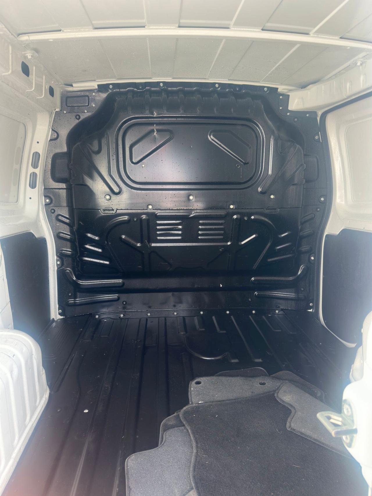 Fiat Fiorino 1.3 MJT 95CV Cargo Adventure