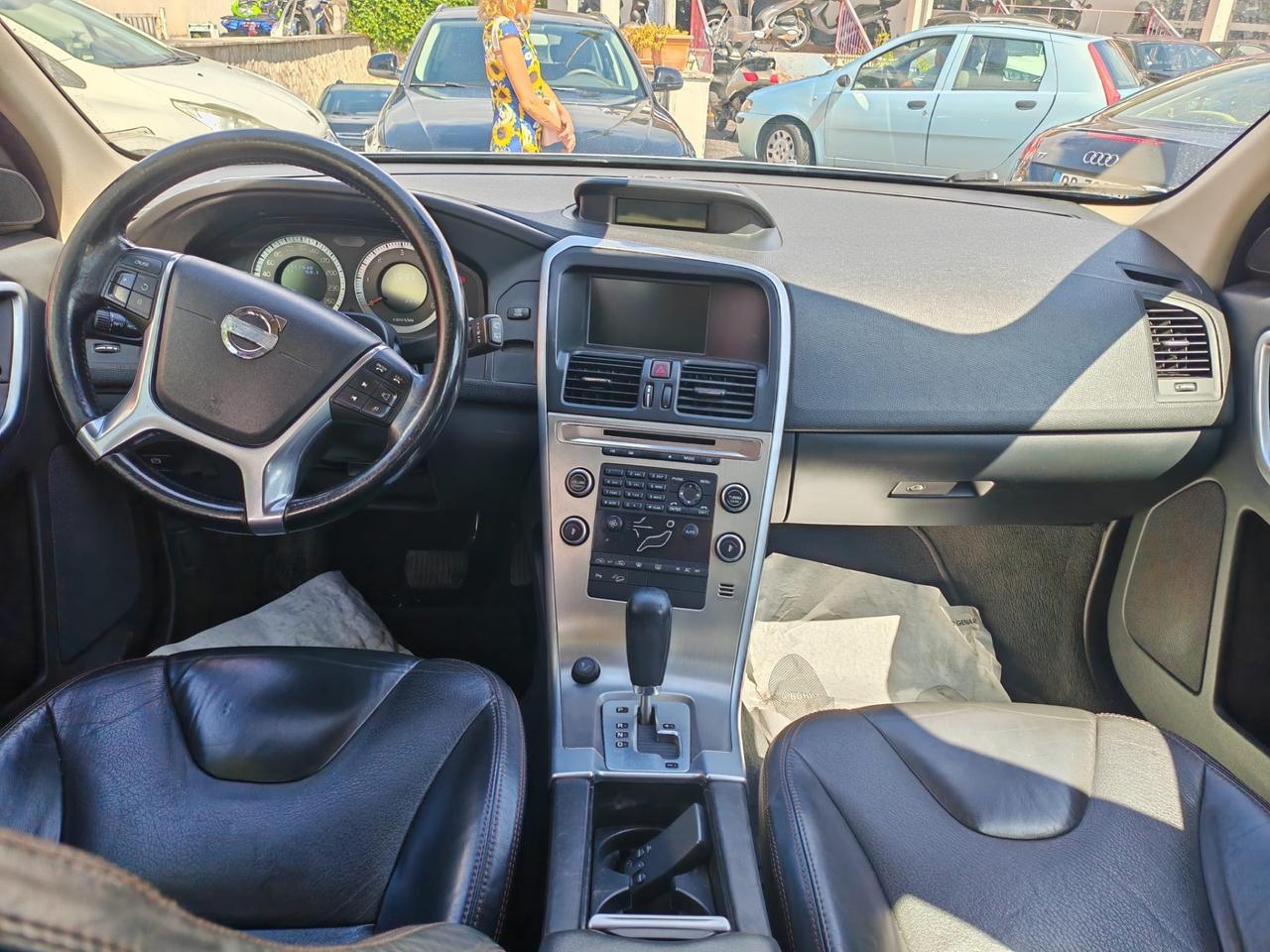 Volvo XC 60 XC60 D5 AWD Geartronic Summum