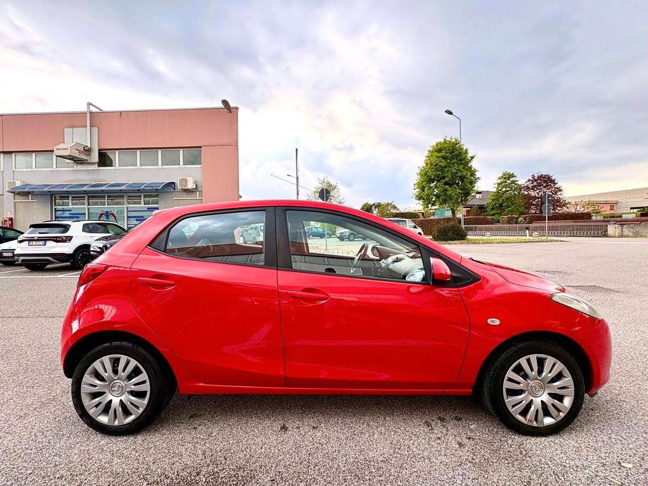 Mazda 2 Mazda2 1.3 Neopatentati