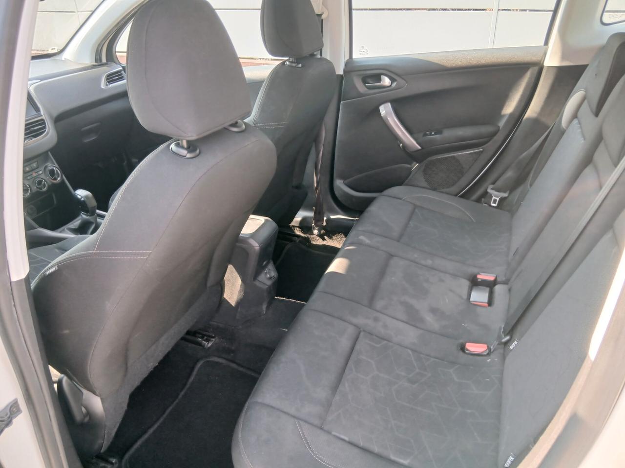 Peugeot 2008 1.4 HDi 68CV Access ok per neo patentati FINANZIABILE