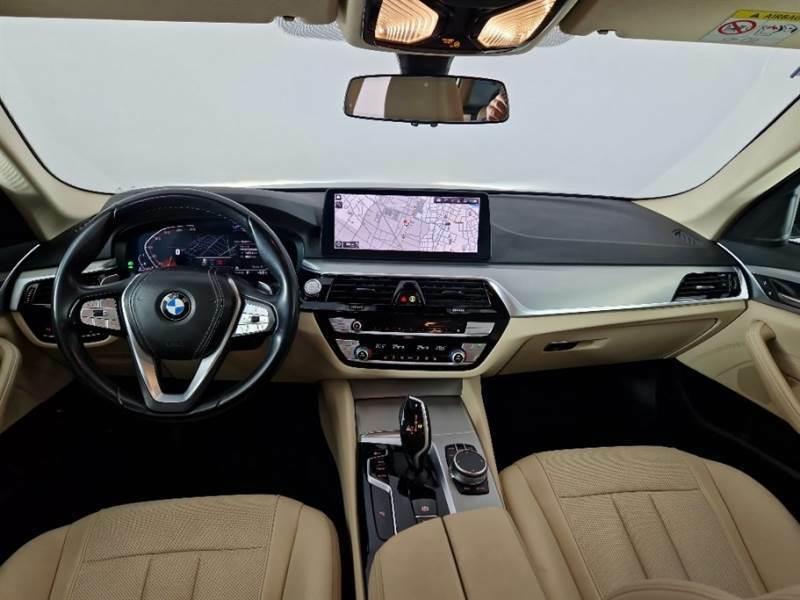 BMW 520 xDrive Business Auto MH48V Touring