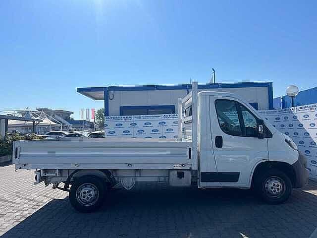 Peugeot Boxer 335 2.0 BlueHDi 130CV PC Cabinato