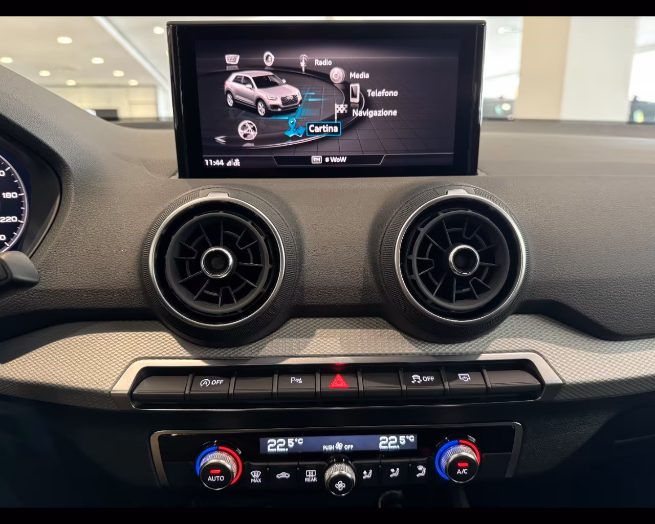 AUDI Q2 35 TFSI S-TRONIC BUSINESS