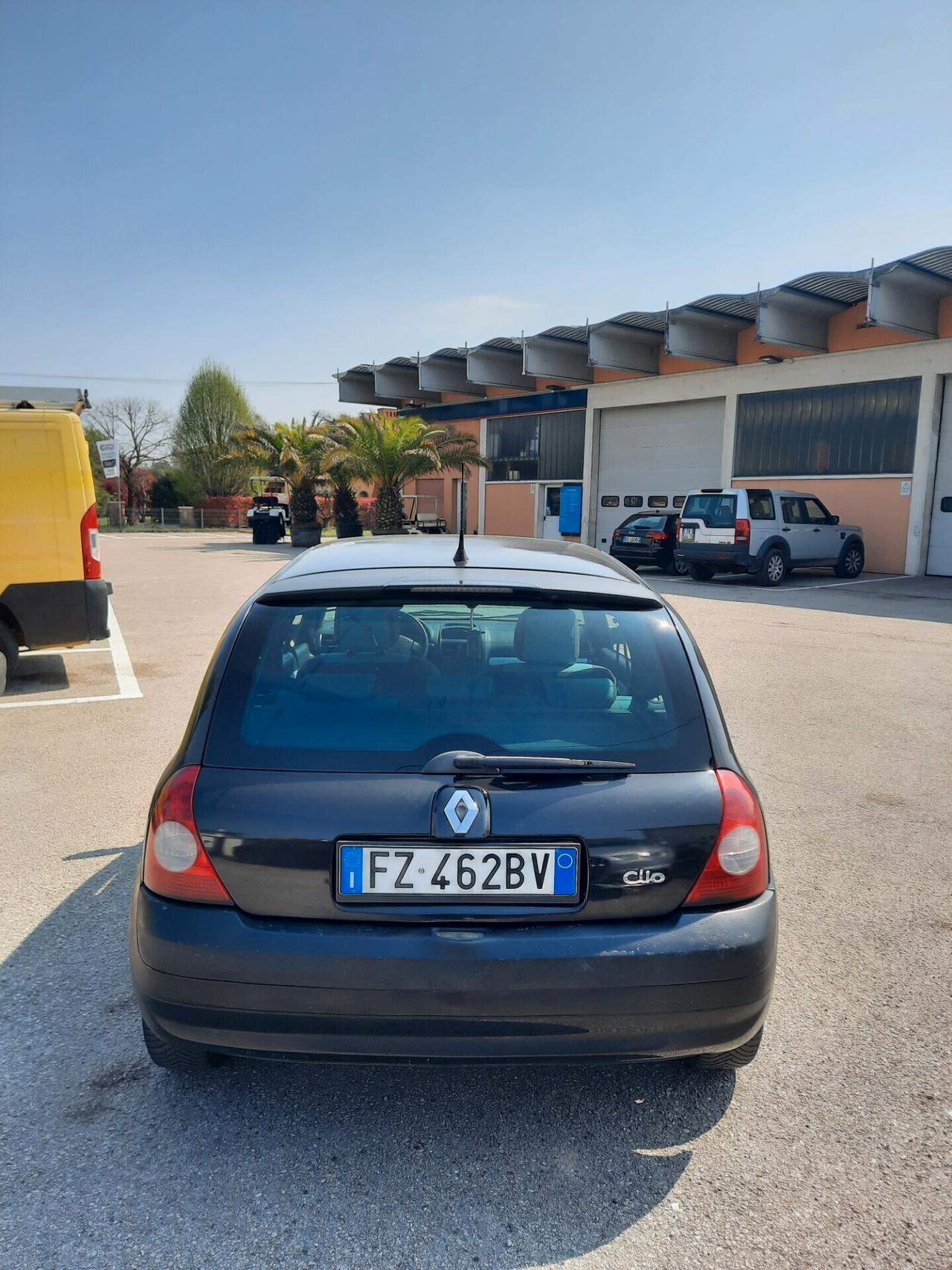 Renault Clio 1.5 dCi 65CV OK NEOPATENTATI