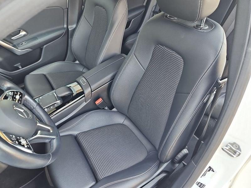 Mercedes-Benz Classe A A 200 d Automatic Sport NIGHT-EDITION