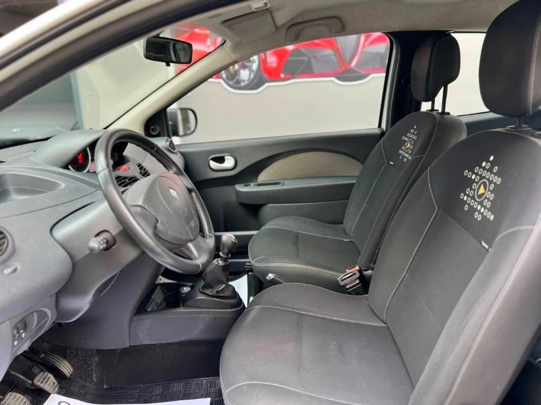 Renault Twingo 1.2 75CV 3P 2011