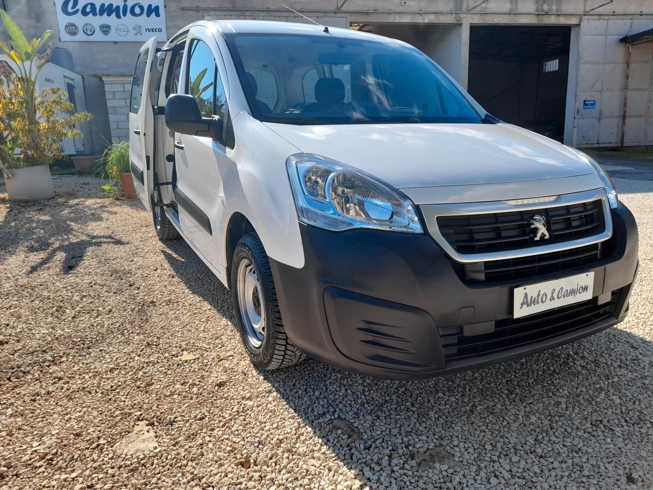 PEUGEOT PARTNER TEPEE IVA INCLUSA 2017