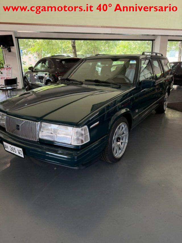 VOLVO 945 2.0i turbo cat S.W. Super Polar