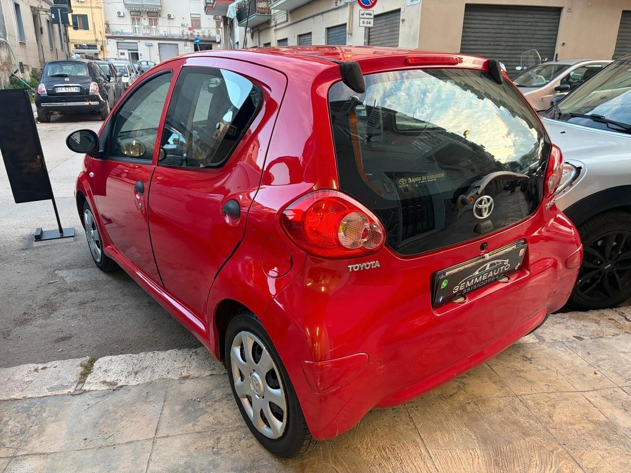 Toyota Aygo 1.0 5 porte Now 12 MESI DI GARANZIA