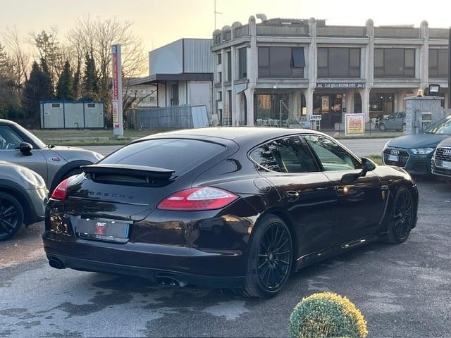 Porsche Panamera 3.0 Diesel allestimento gts Platinum Edition