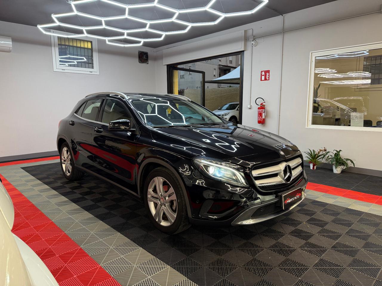 Mercedes-benz GLA 180 d - FABIANOAUTO